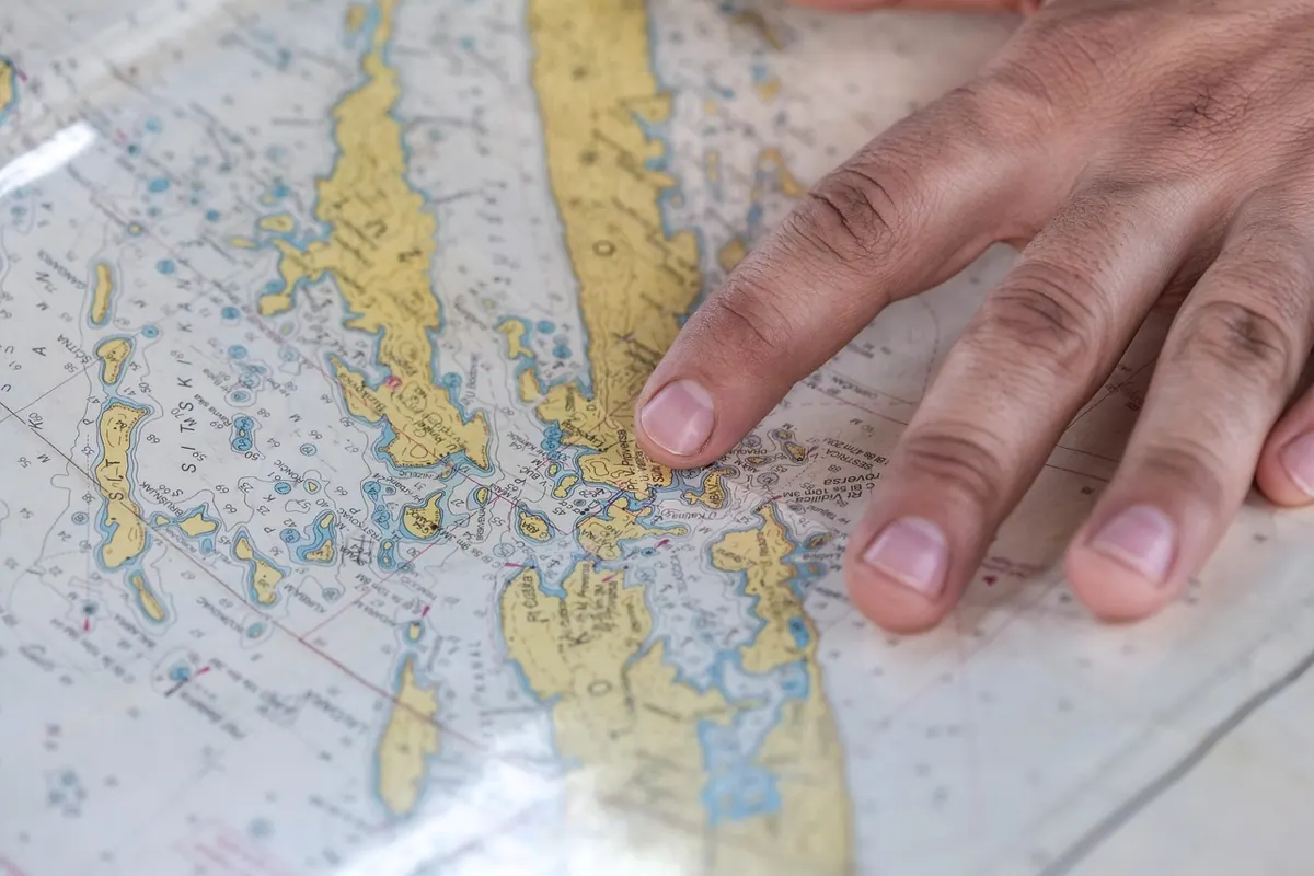 How to Plan a Day Sail Between Two Coastal Towns